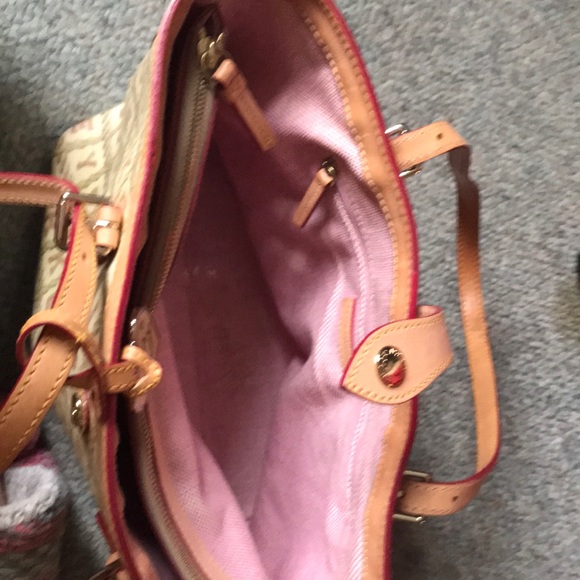 Dooney & Bourke purse - Picture 6 of 8